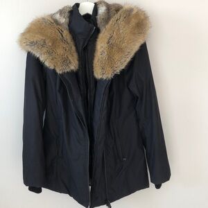 Aritzia Babaton CHAMONIX PARKA Size S Black Faux Fur Hood. Premium Goose Down